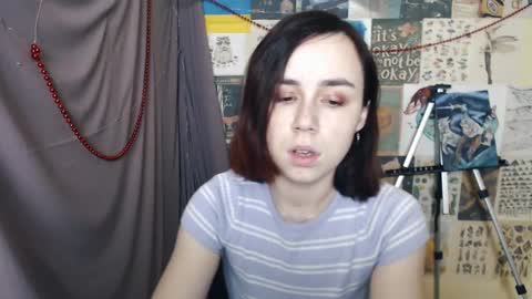 veryveryvery_shy online show from 4, 1, 2025