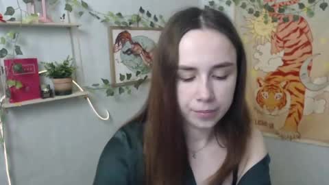 veryveryvery_shy online show from 25, 4, 2026