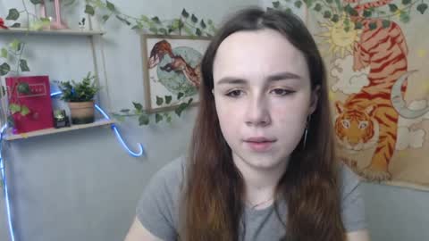 veryveryvery_shy online show from 26, 4, 2026