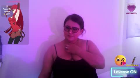 Snapshot of vesper_vixen chatting on 26, 11, 2025 Vesper Vixen online show from 26, 11, 2025
