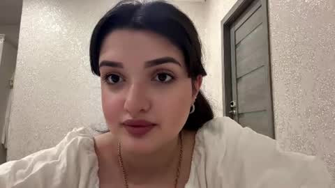 Izzabel online show from 26, 7, 2026