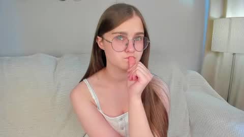 Emma  Sofa online show from 29, 7, 2026
