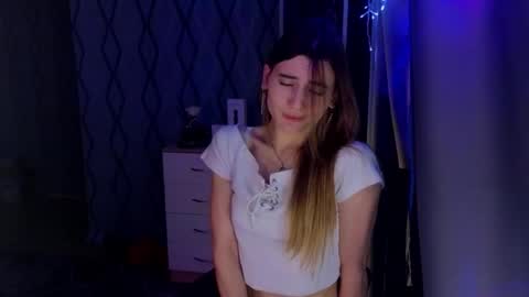 Snapshot of vett1a chatting on 8, 11, 2025 vett1a online show from 8, 11, 2025