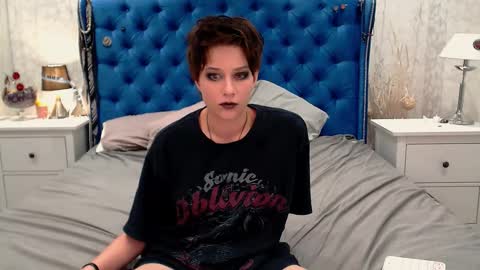 Snapshot of via_mayer chatting on 6, 1, 2026 Via online show from 6, 1, 2026