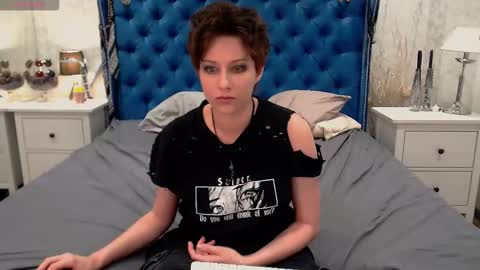 Snapshot of via_mayer chatting on 2, 2, 2026 Via online show from 2, 2, 2026