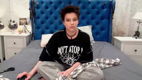 Snapshot of via_mayer chatting on 3, 3, 2026 Via online show from 3, 3, 2026