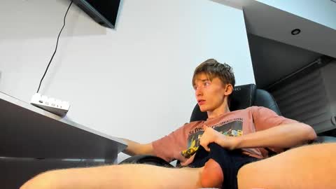 vibemygirl online show from 12, 2, 2025