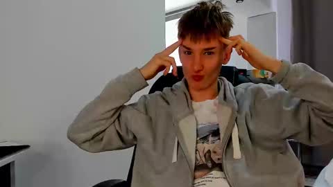 vibemygirl online show from 11, 3, 2025