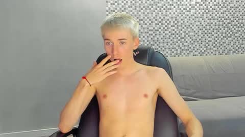 vibemygirl online show from 11, 9, 2025