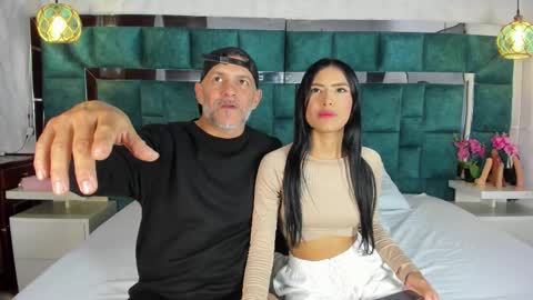 antonia y andrew online show from 2, 3, 2026