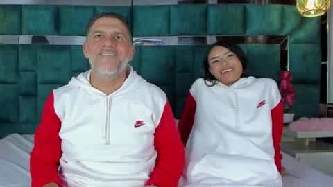 antonia y andrew online show from 12, 4, 2026