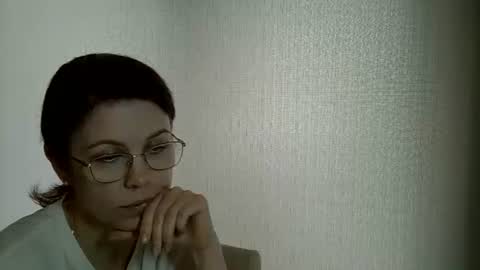 vickii__ online show from 28, 5, 2026