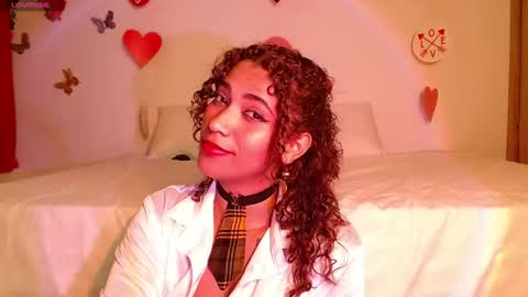 Vicky  online show from 17, 2, 2025