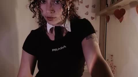 Vicky  online show from 24, 2, 2025