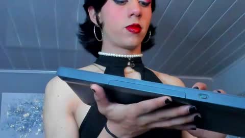  Vicky  online show from 21, 4, 2026