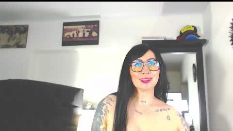 Vicky  online show from 1, 10, 2025