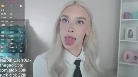 vickyfuckingdoll online show from 23, 2, 2026