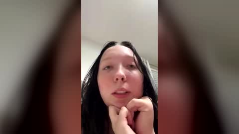 Vicky Parker online show from 4, 7, 2026