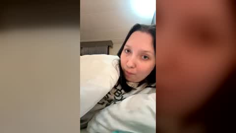 Vicky Parker online show from 3, 8, 2026