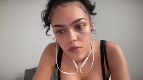 Goddess Victory  online show from 19, 1, 2025