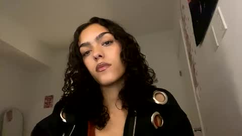 Goddess Victory  online show from 14, 12, 2025