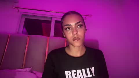 Goddess Victory  online show from 25, 4, 2026