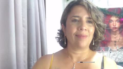 Hi guys   Im victoria  Be the one who can control me in PVT online show from 16, 12, 2025