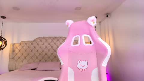 Snapshot of victoria_adams14 chatting on 12, 6, 2026 Victoria for you online show from 12, 6, 2026