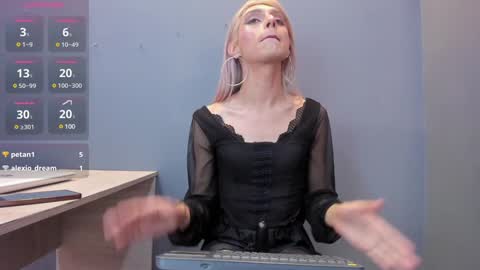 Snapshot of victoria_badgal chatting on 28, 12, 2024 Victoria online show from 28, 12, 2024