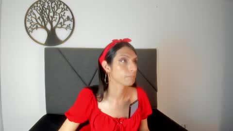 Snapshot of victoria_badgal chatting on 26, 11, 2025 Victoria online show from 26, 11, 2025
