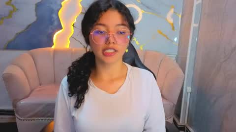 victoria_castillo_b online show from 21, 4, 2026