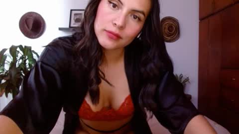 VICTORIA MARTELO online show from 5, 3, 2026