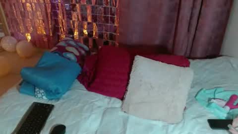 Snapshot of victoria_miler chatting on 23, 2, 2025 VICKY online show from 23, 2, 2025