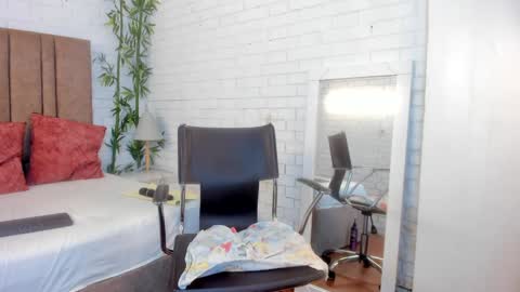 Snapshot of victoria_mooree chatting on 28, 12, 2024 Victoria Everyday From 1400 to 2130 Col Time online show from 28, 12, 2024