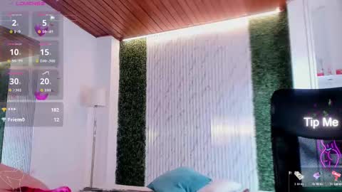 Snapshot of victoria_mooree chatting on 25, 9, 2025 Victoria Everyday From 1400 to 2130 Col Time online show from 25, 9, 2025