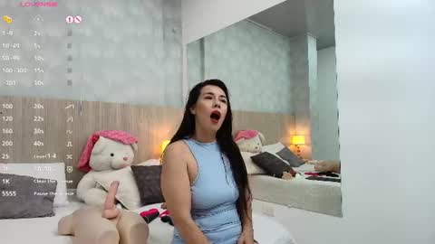 victoria_pachon online show from 27, 7, 2026