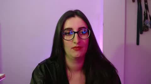 Victoria online show from 3, 10, 2025