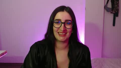 Victoria online show from 6, 11, 2025