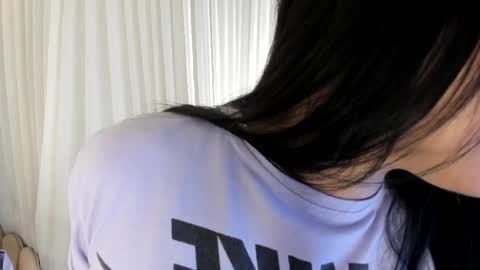 victoria  online show from 23, 4, 2026