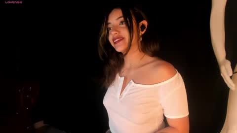 victoriaa2_doll online show from 22, 4, 2026