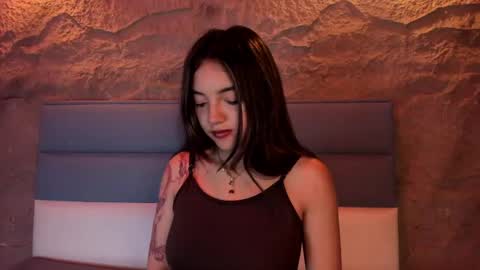 victoriaa2_doll online show from 24, 4, 2026