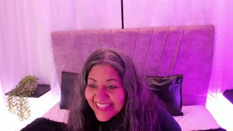 victoriaa_anderson_ online show from 18, 4, 2026