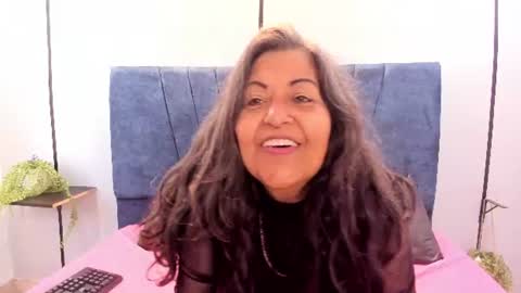 victoriaa_anderson_ online show from 28, 7, 2026