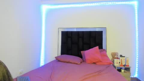 VICTORIA online show from 12, 3, 2025