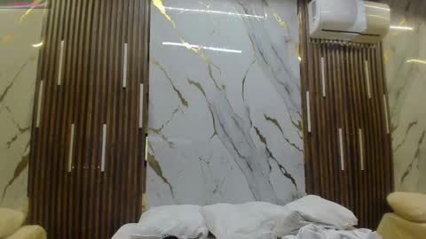 Victoria  online show from 20, 4, 2026