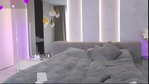 Miss V online show from 2, 3, 2025