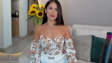 Vcitoria online show from 25, 1, 2025