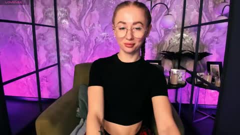 Victoria online show from 30, 4, 2026