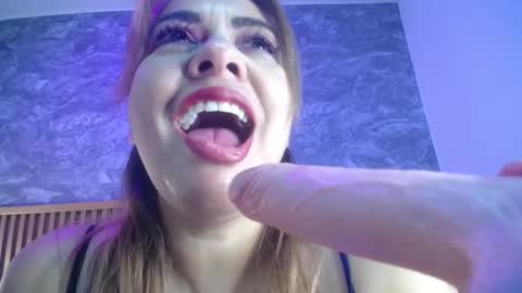 victoriamil1 online show from 10, 10, 2025