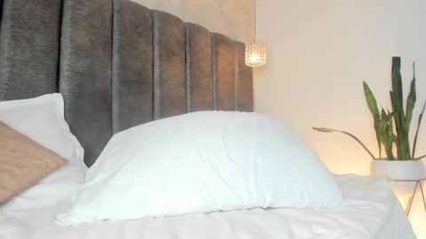 Maria Victoria online show from 7, 2, 2025